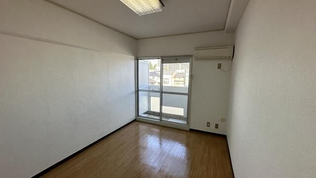 1K Apartment for Rent in Toyohashi, Aichi - 19,000 Yen/Month - Thumbnail 4