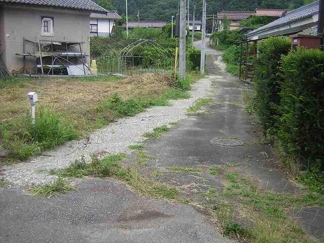1868 Kominka with Silkworm Room & Garden for Sale in Ueda, Nagano - Thumbnail 3
