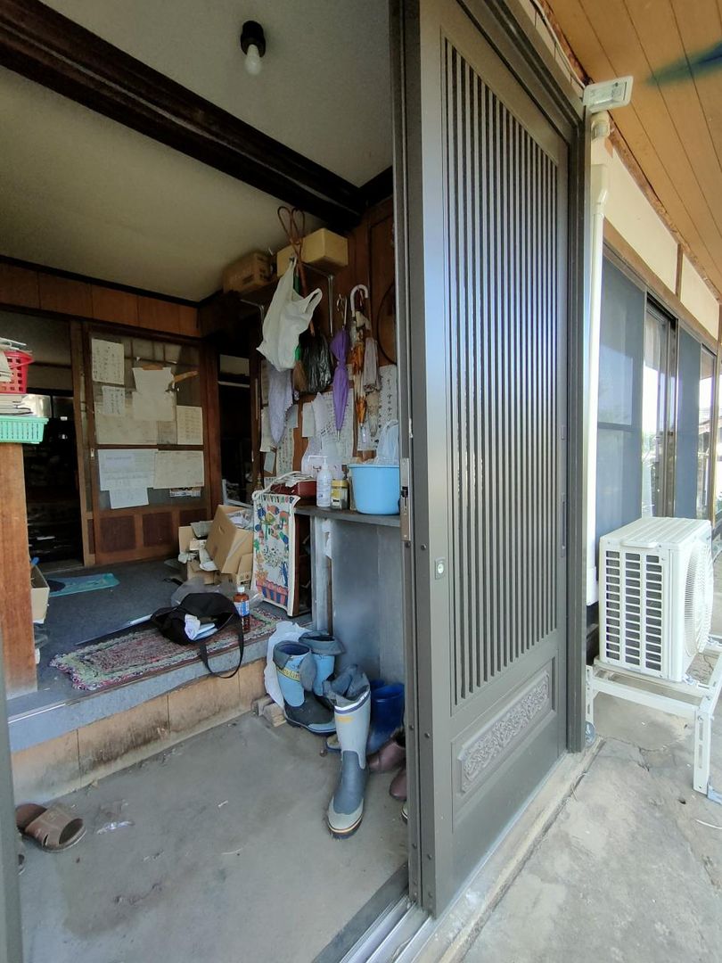 Historic 8DK House in Sakuho, Nagano with Mountain Views - Thumbnail 2