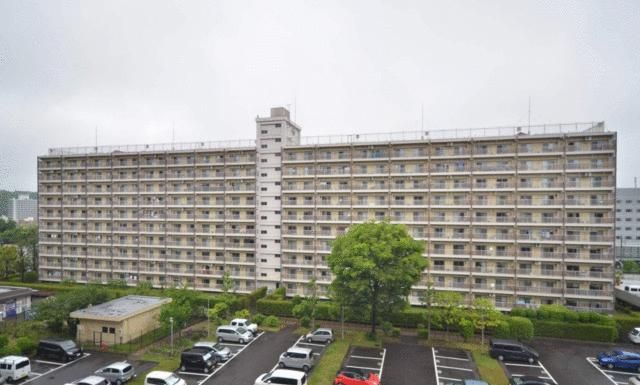 3DK Apartment for Sale in Hachioji, Tokyo - South Facing - Thumbnail 2
