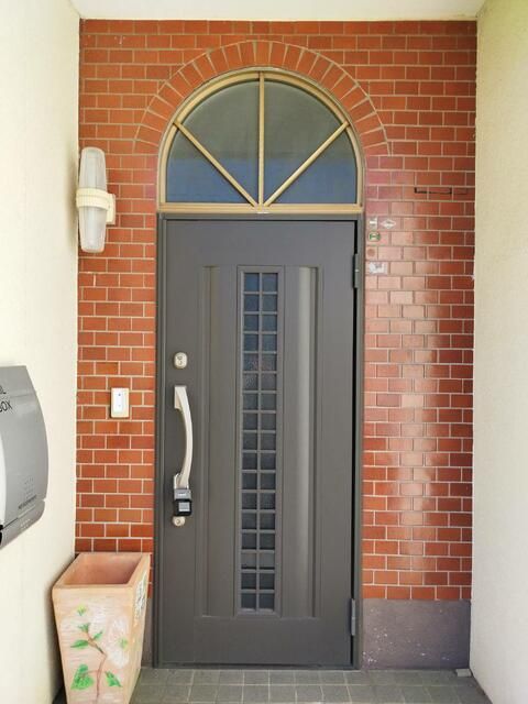 2LDK Townhouse for Sale in Toyohashi, Aichi | 700万円 - Thumbnail 2