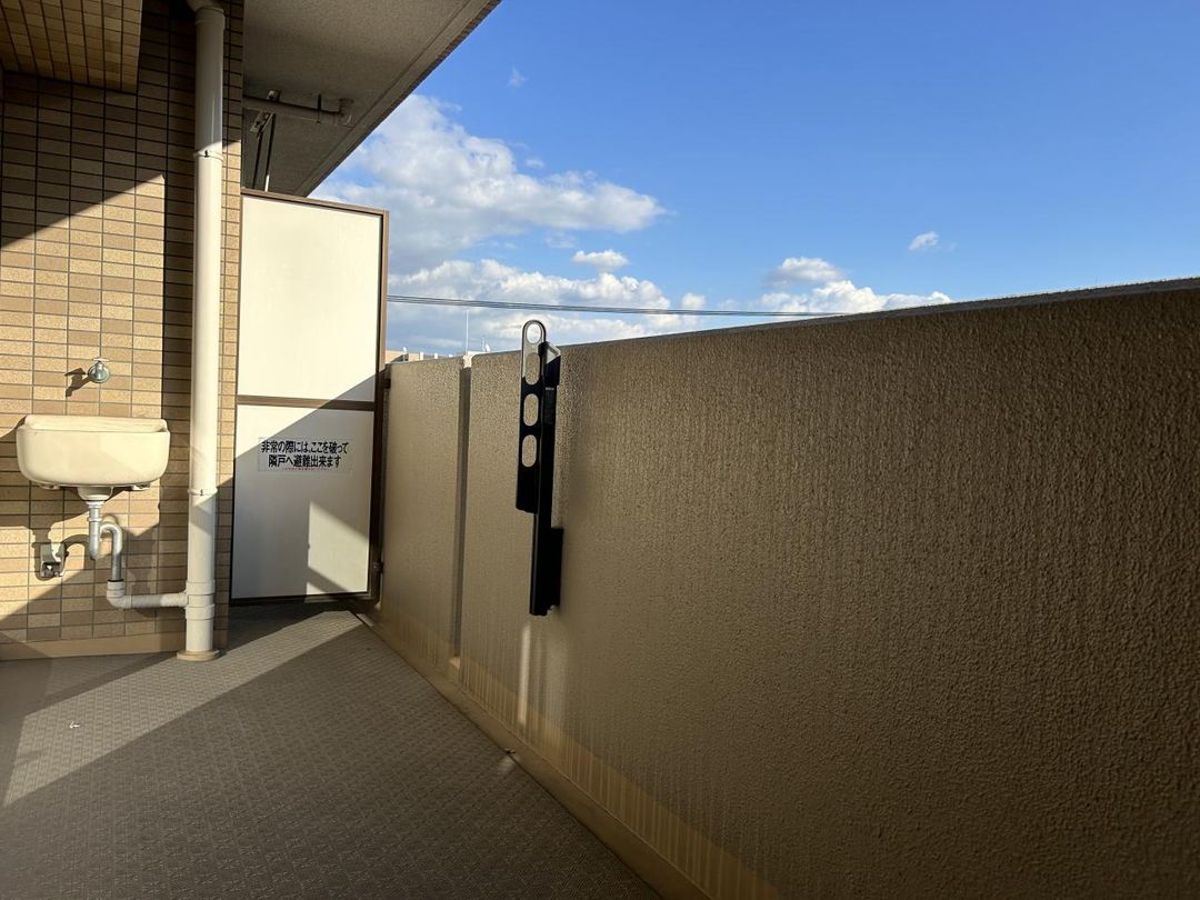 2LDK Apartment for Sale in King Mansion Imafuku, Osaka - Thumbnail 3