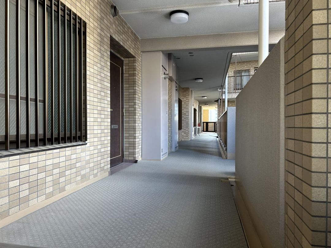 2LDK Apartment for Sale in King Mansion Imafuku, Osaka - Thumbnail 2