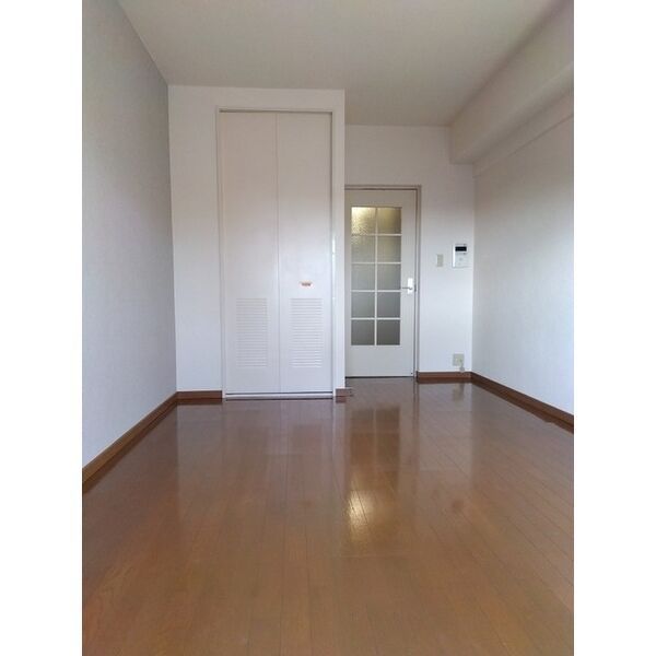 1K Apartment for Rent in Kumamoto Chuo Ward Near Suizenji Station - Thumbnail 2