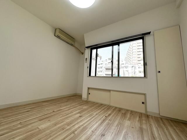1K Investment Apartment in Nakano, Tokyo | Top Floor, 6.21% Yield - Thumbnail 4
