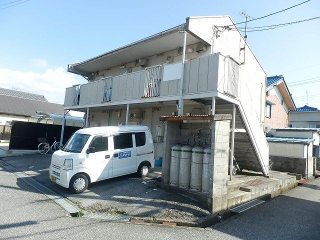 1K Apartment for Rent in Hikone, Shiga - 24,000 Yen - Image 1