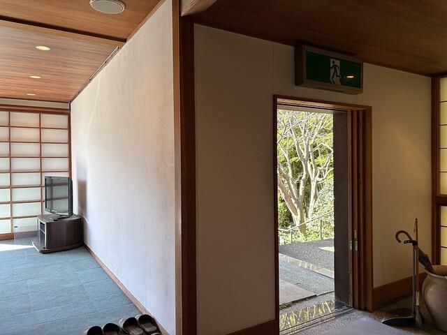 6SLDK Mountain Retreat with Hot Spring Potential in Yugawara, Kanagawa - Thumbnail 4