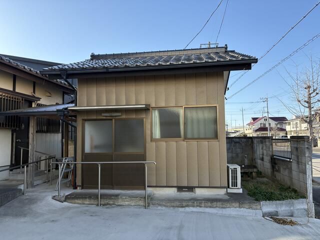 6DK House for Sale Near Ishige Station in Jōsō, Ibaraki - Thumbnail 2