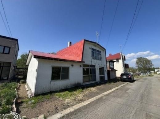4LDK Detached House on 99.9 Tsubo Land in Iwamizawa, Hokkaido - Thumbnail 2