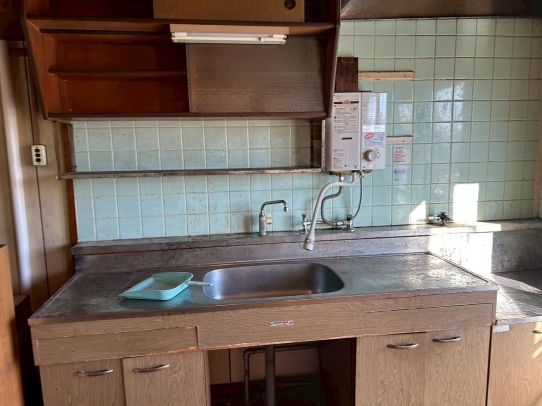 3DK Apartment for Sale in Saitama City with South-Facing Balcony - Thumbnail 2