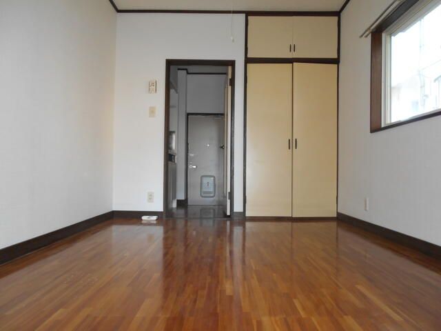 1K Apartment for Rent in Moka City, Tochigi - 23,000 Yen - Thumbnail 3