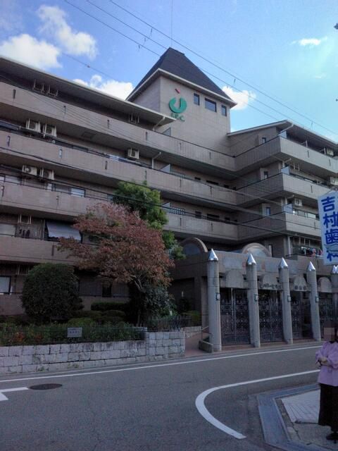 3LDK Apartment for Sale in Izumi City, Osaka - Beverly Hills Tsuruyamadai - Thumbnail 2