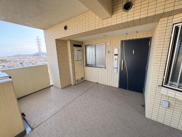 Renovated 3LDK Apartment with Fuji & Skytree Views in Hino - Thumbnail 2