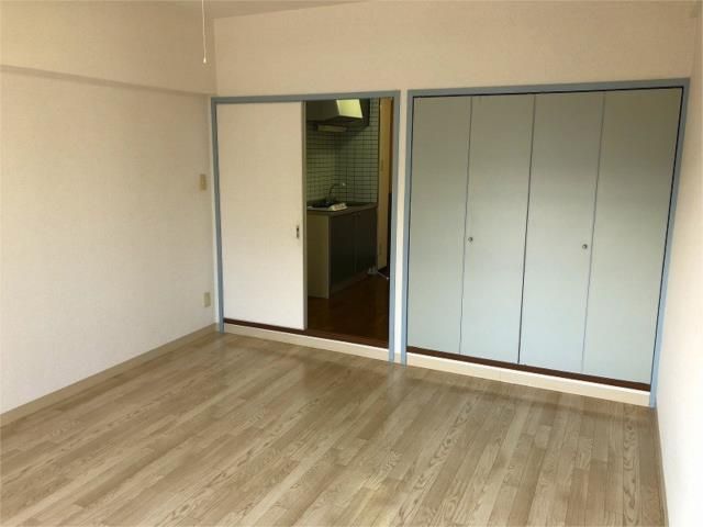 1K Used Apartment for Sale in Oita City, Oita Prefecture - Thumbnail 4