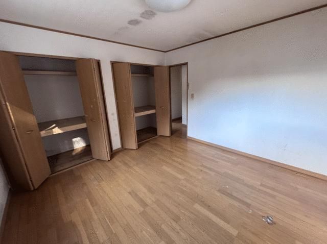 5SLDK House with Communal Onsen Access in Yamanouchi, Nagano - Thumbnail 4