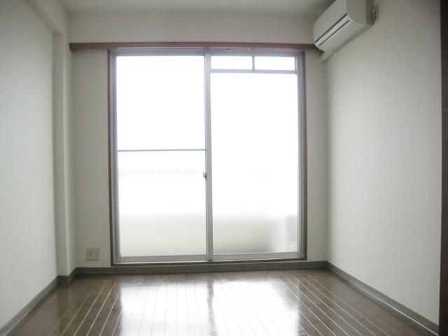 1K Apartment for Rent near Minoh Station, Osaka | 43,000 Yen - Thumbnail 3