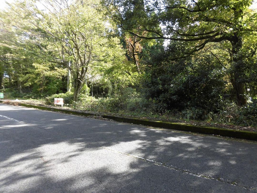 Villa Land for Sale in Houki Town, Tottori with Mountain Views - Thumbnail 4