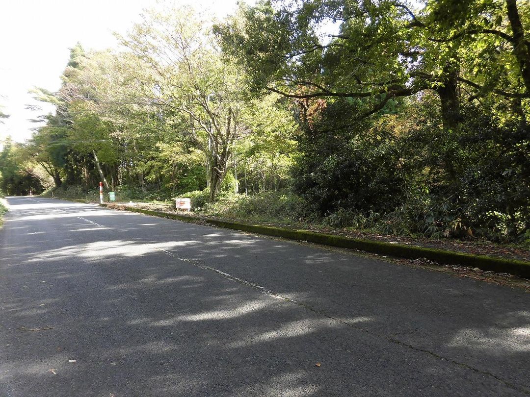 Villa Land for Sale in Houki Town, Tottori with Mountain Views - Thumbnail 2