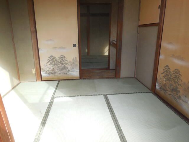 3DK Detached House for Sale in Sagamihara, Kanagawa - 5.8M Yen - Thumbnail 4