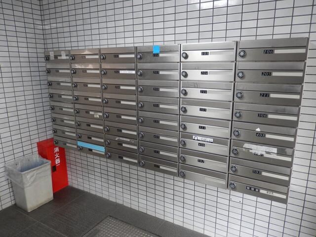 1K Apartment for Sale in Katsushika, Tokyo - Renovated 2026 - Thumbnail 3