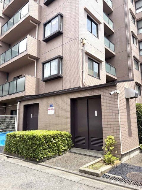 4LDK Apartment for Sale in Kokubunji, Tokyo - 82.77m² - Thumbnail 2