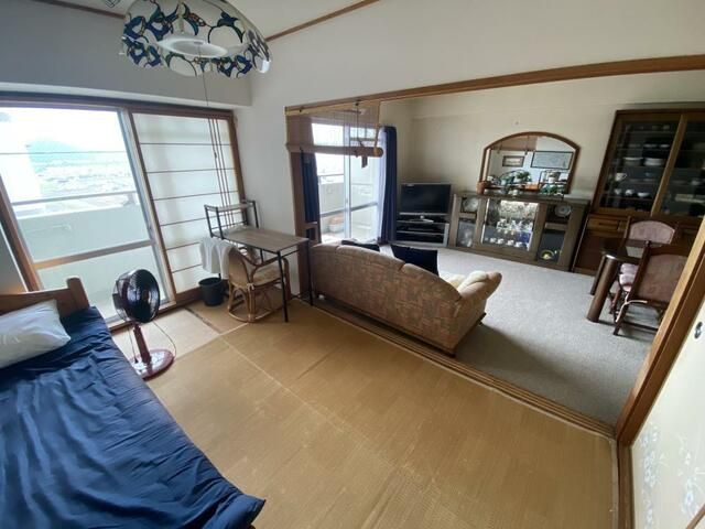 3LDK Apartment for Sale in Iwade, Wakayama - Top Floor Views - Thumbnail 2