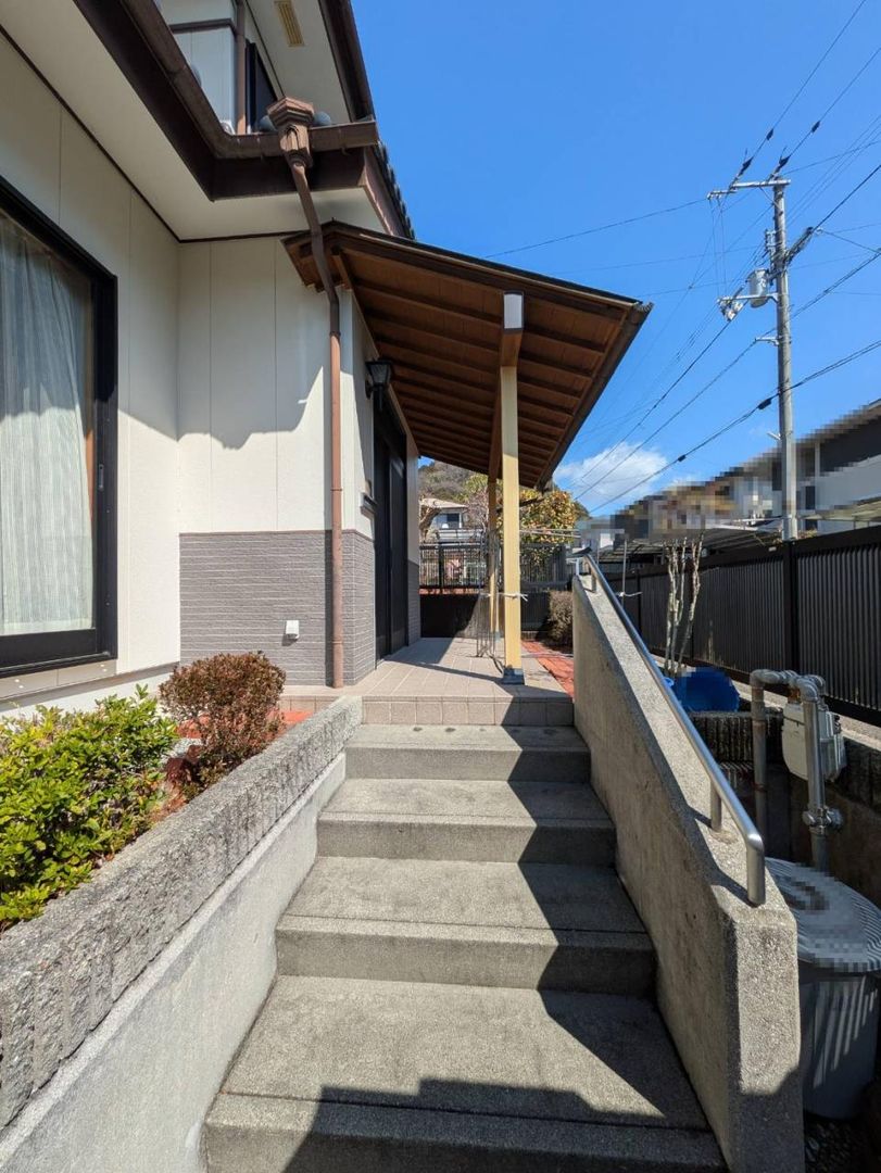 3DK Resale House with Garden in Mizuki, Kochi City - Thumbnail 2