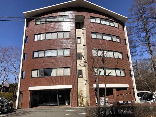 1LDK Apartment for Sale in Yamanakako with Lake Access and Onsen - Thumbnail 2