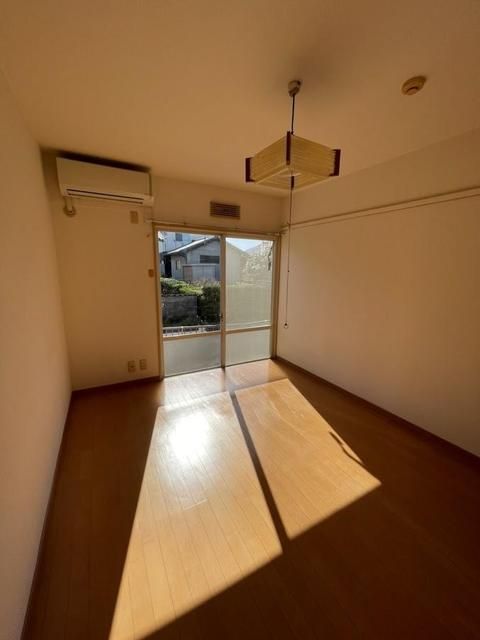 1K Apartment for Rent in Kikugawa, Shizuoka - 19,000 Yen - Thumbnail 4