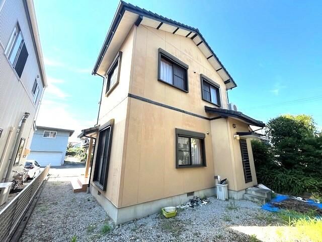 4LDK Detached House for Sale in Toyohashi, Aichi | 50 Tsubo Land - Image 1