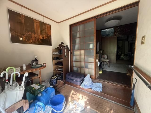 7K House for Sale in Kitakyushu Quiet Neighborhood - Thumbnail 4