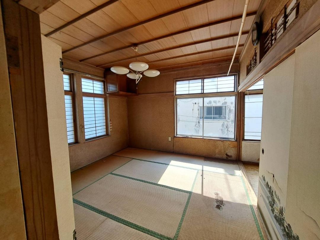 5DK Detached House for Sale in Rumoi, Hokkaido - 349.58 sqm - Thumbnail 2