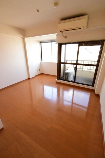 1K Apartment for Rent near Osaka Sayamashi Station, Osaka - Thumbnail 3