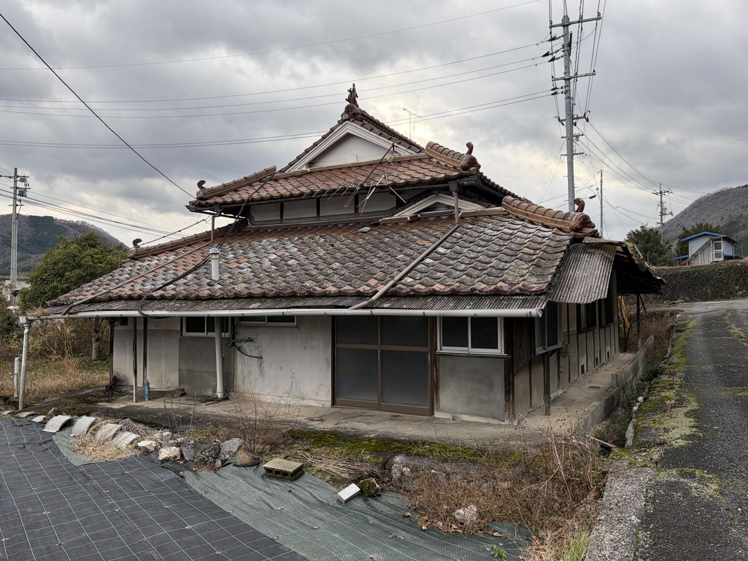 3DK Wooden House for Sale in Maniwa, Okayama - Thumbnail 3
