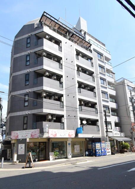 1K Apartment for Rent in Minami-Horie, Osaka | 16.29 sqm - Thumbnail 2