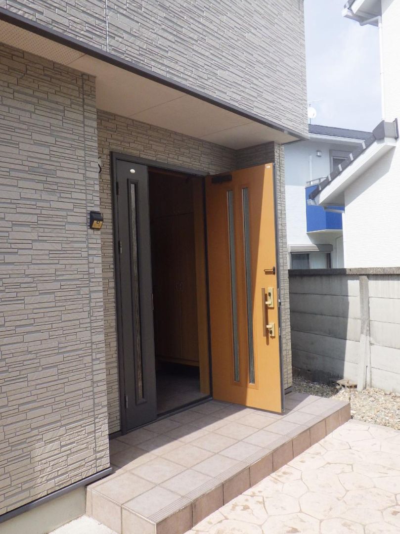 5SLDK Family House in Aichi with Renovated Exterior and All-Electric System - Thumbnail 2