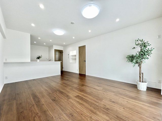 Renovated 3LDK Apartment for Sale in Nagareyama, Chiba - Thumbnail 4