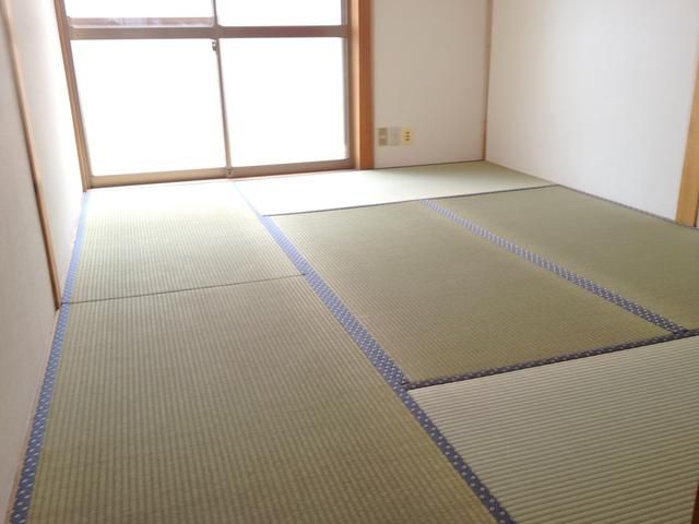 1K Apartment for Rent in Kagoshima City - 17,000 Yen - Thumbnail 2