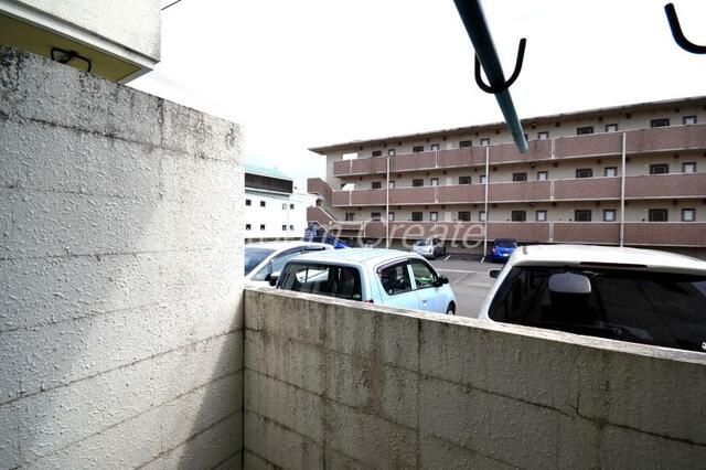 Renovated 1DK Apartment for Rent in Tokushima City - Thumbnail 2