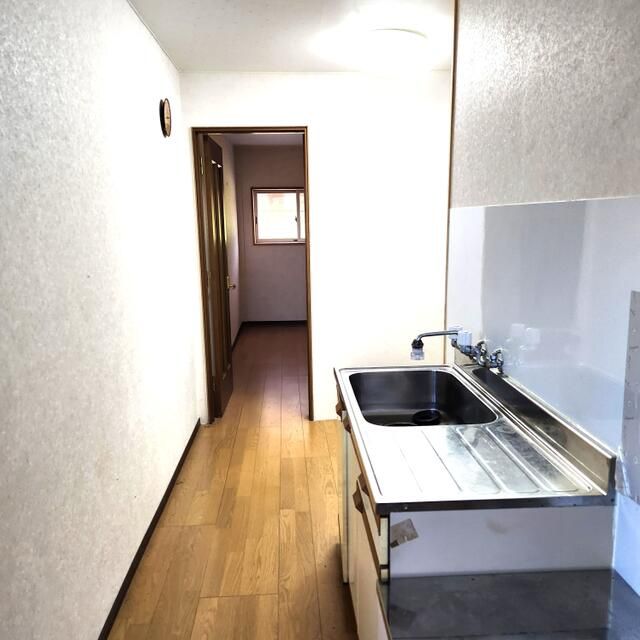 1K Apartment for Rent in Anpachi Town, Gifu - 25,000 Yen - Thumbnail 3