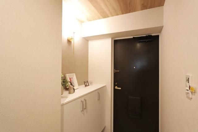 Renovated 3LDK Apartment for Sale in Neyagawa, Osaka - Thumbnail 3