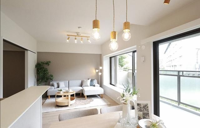Renovated 3LDK Apartment for Sale in Neyagawa, Osaka - Thumbnail 4