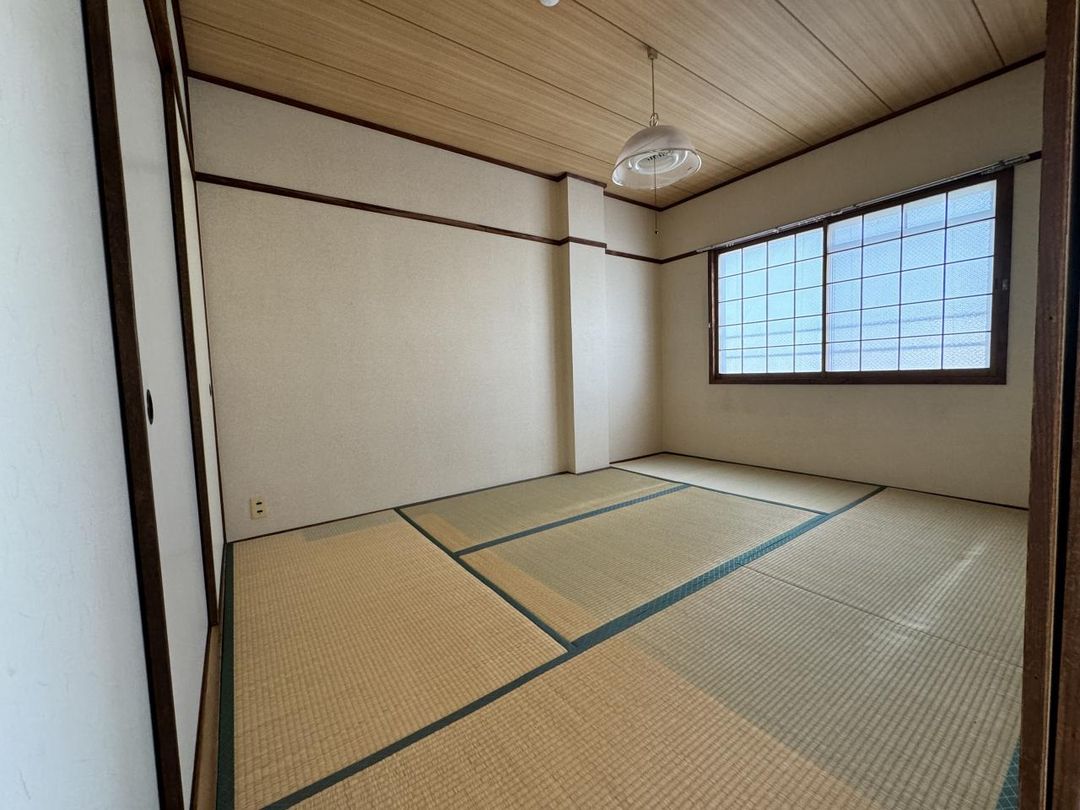 2DK Apartment for Rent in Kadoma, Osaka - 47,000 Yen - Thumbnail 3