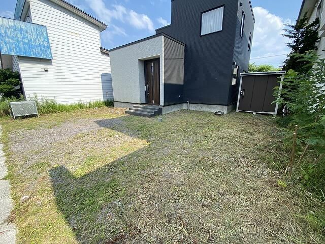 4LDK House for Sale in Hokuto, Hokkaido with 3 Parking Spaces - Thumbnail 3