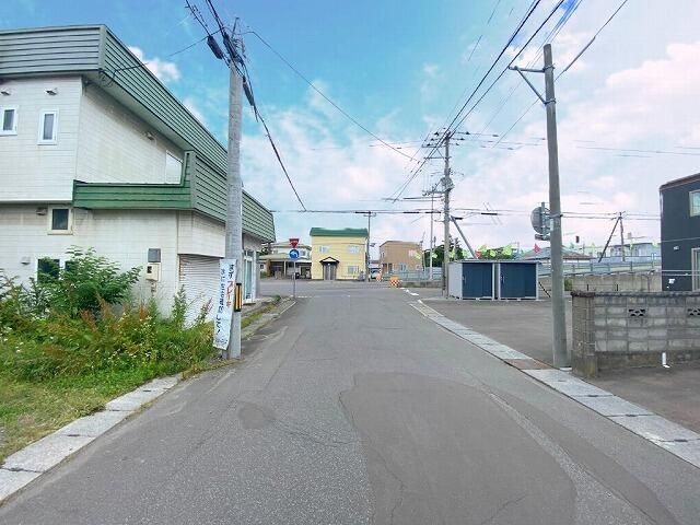 4LDK House for Sale in Hokuto, Hokkaido with 3 Parking Spaces - Thumbnail 4