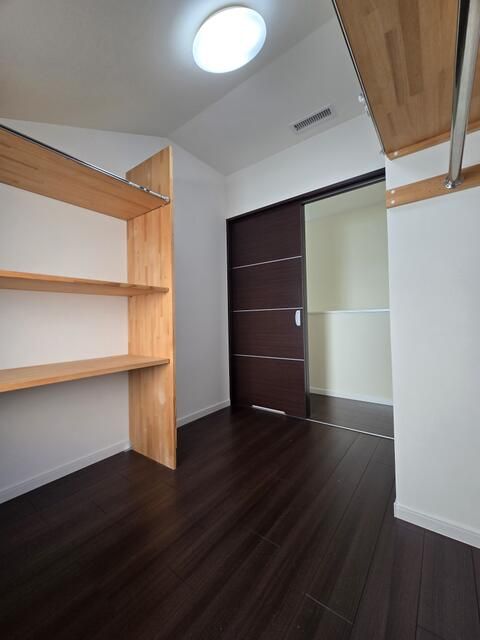 5SLDK Detached House in Nagoya's Midori Ward with Secure Parking - Thumbnail 4