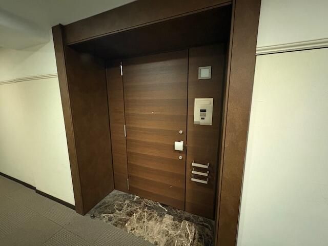 1LDK Apartment in Minato, Tokyo - 3 min to Mita Station - Thumbnail 2