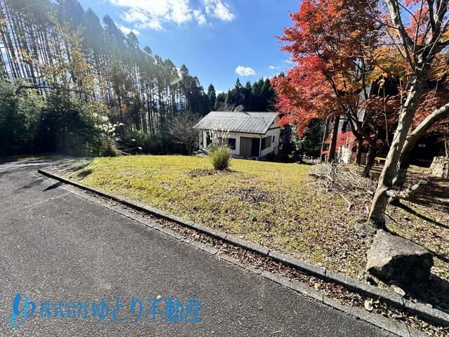 Land for Sale in Yufuin Oita with Onsen Connection Potential - Thumbnail 4