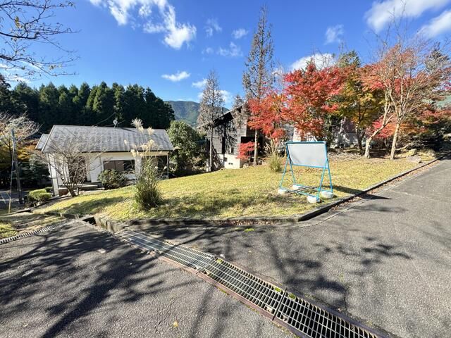 Land for Sale in Yufuin Oita with Onsen Connection Potential - Thumbnail 3