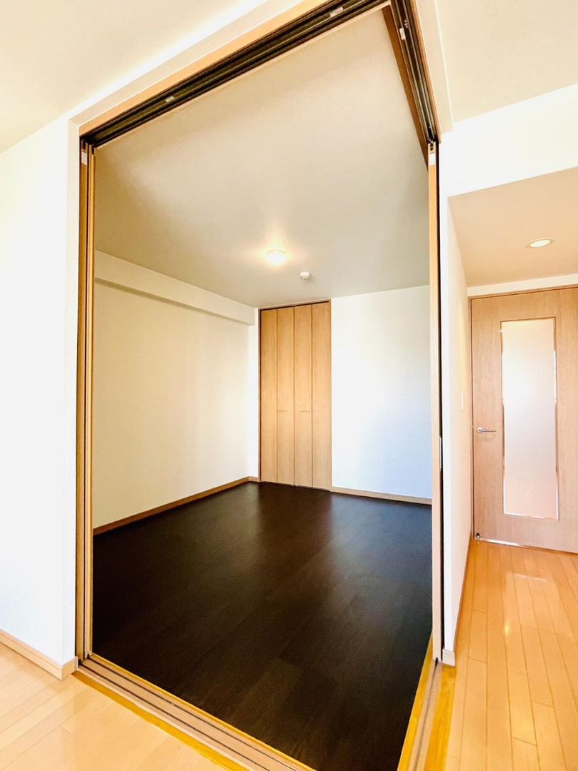 Renovated 3LDK Apartment Near Mino-Semba-Handaimae Station, Minoh - Thumbnail 4